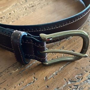 Men’s Tommy Hilfiger leather belt dark brown 38” good condition.